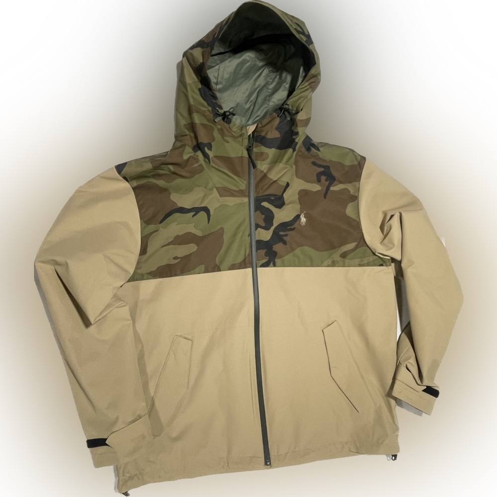 Men's Water-Resistant Camo Hooded Jacket Large